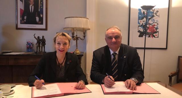Signature de convention entre le Bleuet de France et l&#039;UNOR