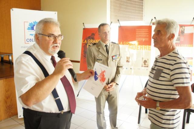 Remise d'un titre de reconnaissance de la Nation