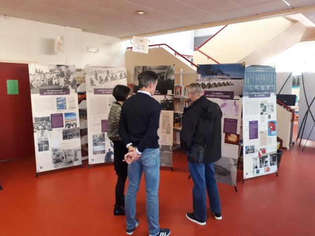 Présentation de l'exposition " la guerre d'Algérie, histoire commune, mémoires partagées" au lycée Saint-John Perse de Pau