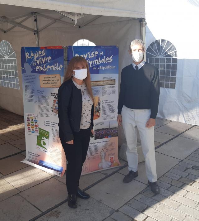 La SG de la Somme visite le stand de l'ONACVG de la Somme