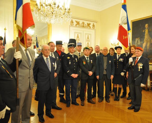 Les récipiendaires dans les salons de la Préfecture du Loir-et-Cher