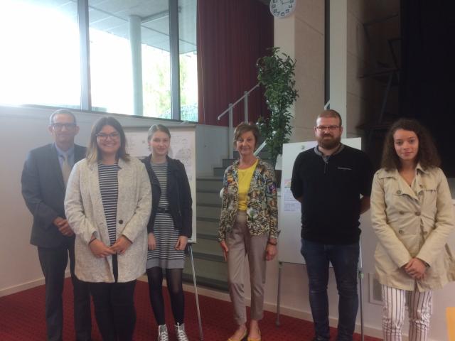 Remise des prix aux participants du lycée Madame de Sévigné au concours "Bulles de Mémoire"