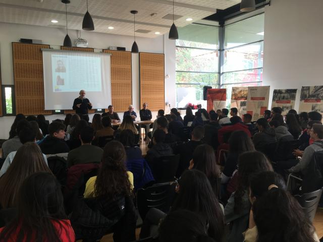 Les témoins au Collège Louis Lumière d'oyonnax