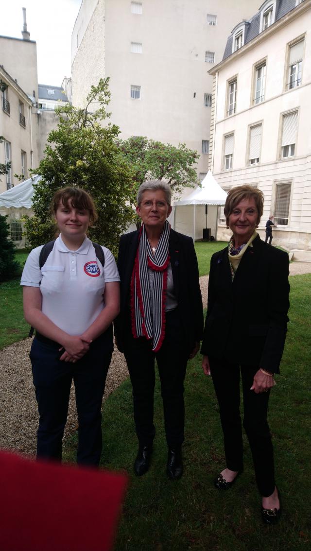 Mme Darrieussecq, Juliette et mme Hyon-Paul, directrice ONACVG 08, lors du déjeuner à l’hôtel de Brienne