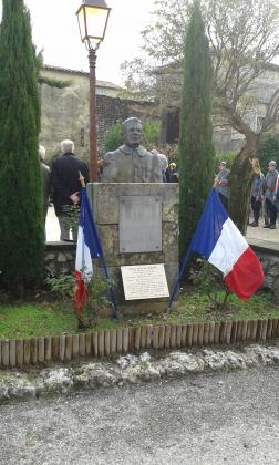 Monument à la mémoire du soldat Roche