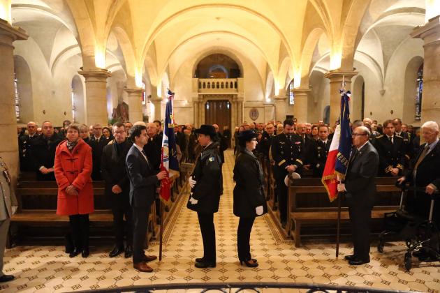 Les Porte-Drapeaux