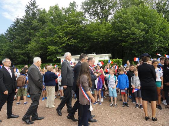 Mem la préfète remercie les enfants de leur présence t de leur participation active